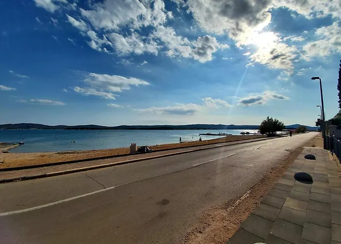 Apartman Sun Rays Turanj